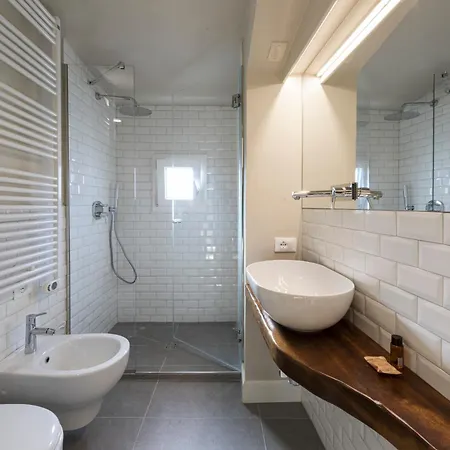 Pisana Modern By Mmega Apartamento